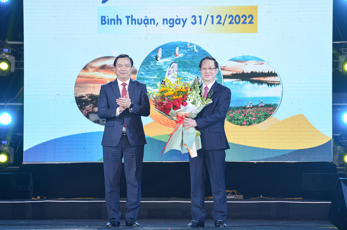 Công bố Năm Du lịch quốc gia 2023 với chủ đề “Bình Thuận - Hội tụ xanh”