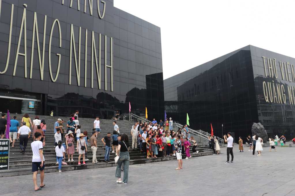 Dịch vụ - Du lịch: Tạo đà tăng trưởng kinh tế Quảng Ninh
