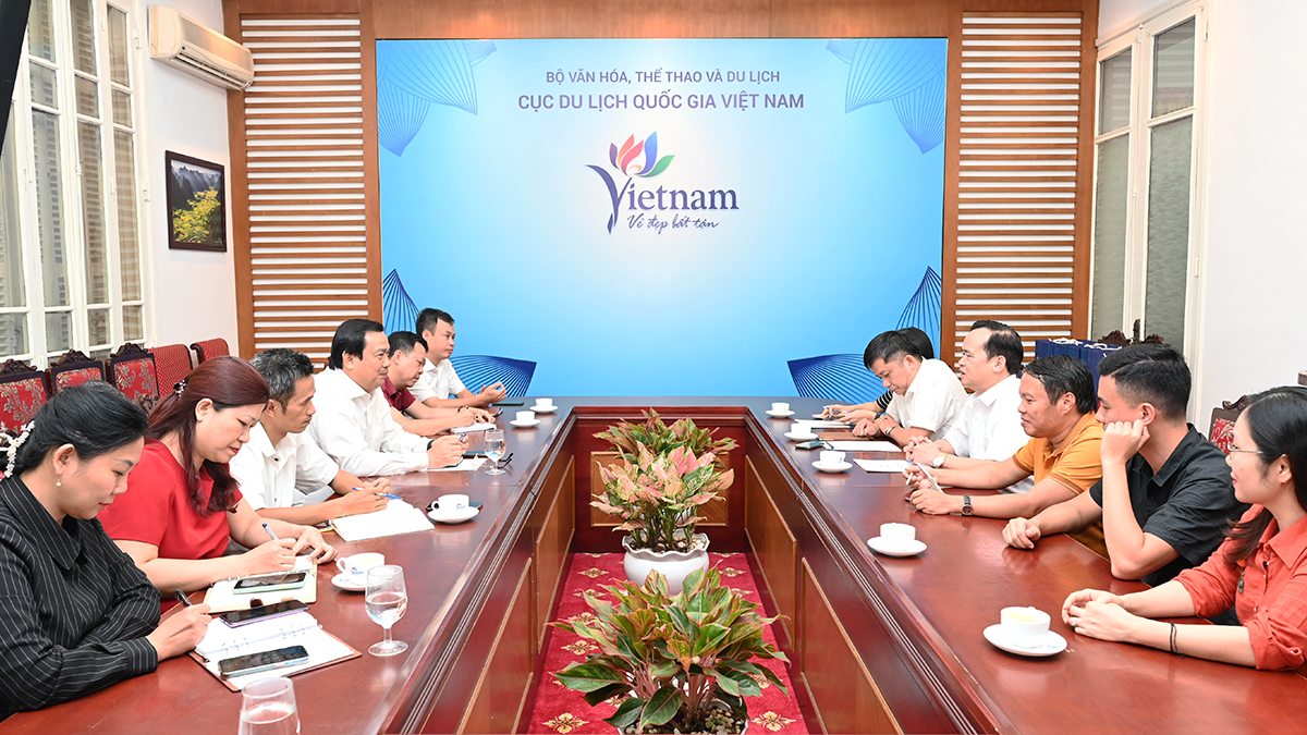 Cục trưởng Nguyễn Trùng Khánh: Nghệ An cần đẩy mạnh xúc tiến quảng bá, thu hút đầu tư để phát triển du lịch tương xứng với tiềm năng