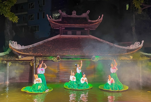  Kể chuyện Hoàng thành Thăng Long qua ngôn ngữ nghệ thuật múa rối nước