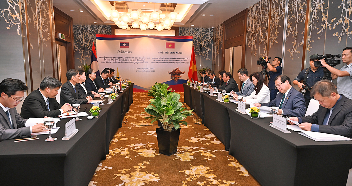 Việt Nam - Lào tăng cường hợp tác phát triển văn hóa, du lịch