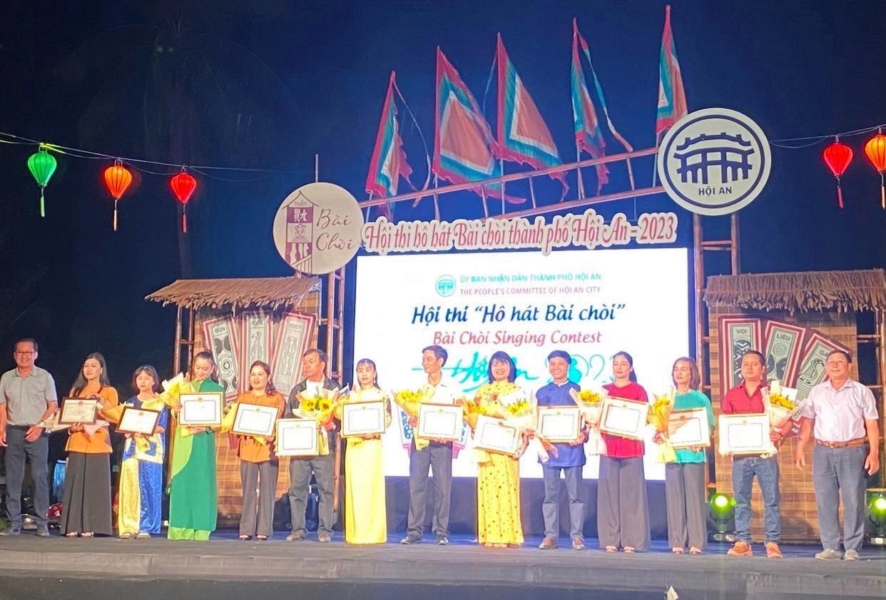 Quảng Nam: Hội An khen thưởng nghệ nhân hô hát bài chòi