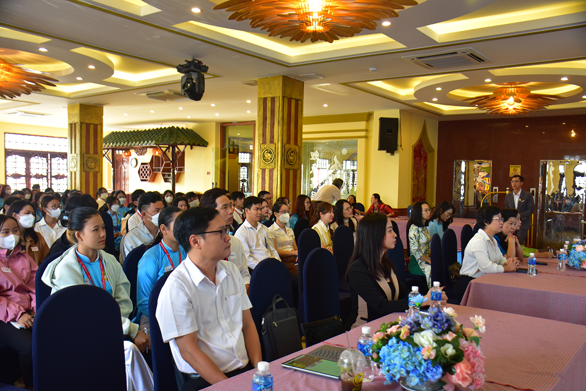 Bình Thuận tập huấn kiến thức du lịch cho đội ngũ Tình nguyện viên phục vụ Năm Du lịch quốc gia năm 2023 - Bình Thuận - Hội tụ xanh