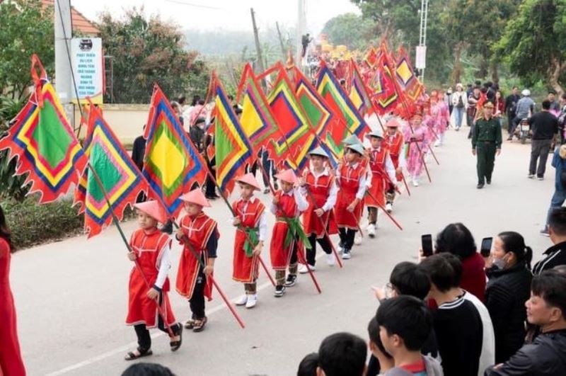 Đặc sắc lễ hội mùa xuân ở Hưng Yên