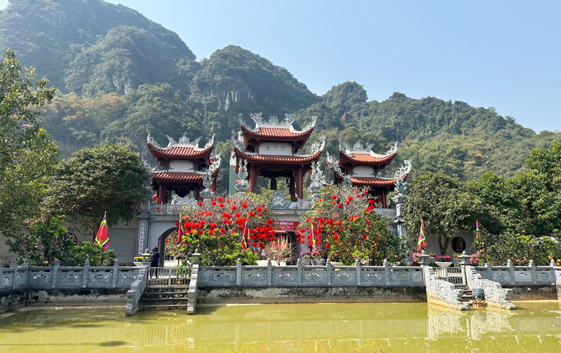 Đền Bồng Lai 