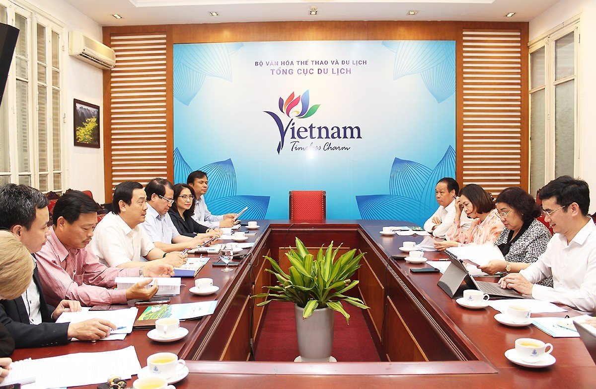 Tổng cục Du lịch làm việc với UBND tỉnh Sơn La về hỗ trợ phát triển du lịch tỉnh
