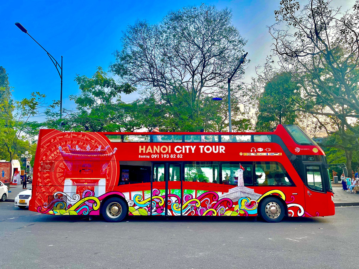 Miễn phí tham quan Hà Nội bằng xe buýt du lịch hai tầng Hopon - Hopoff dịp nghỉ Lễ
