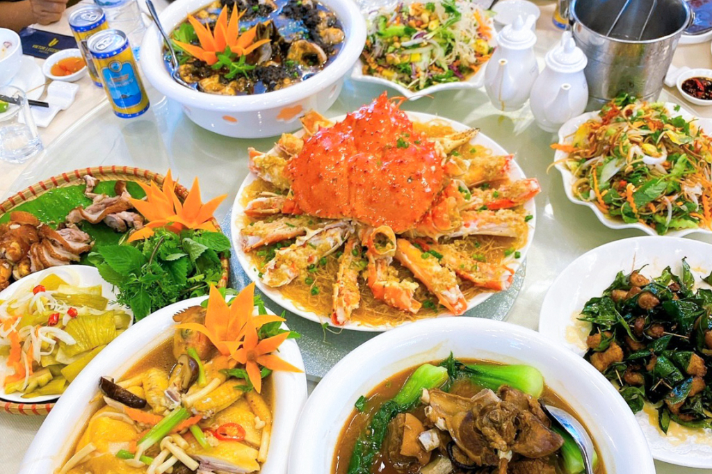 Liên hoan ẩm thực Quảng Ninh năm 2023 tổ chức tại Quảng trường 30/10