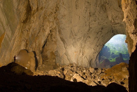 Thế giới trong 425 hang động hùng vĩ ở Quảng Bình