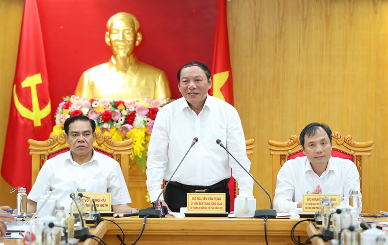 Bộ trưởng Nguyễn Văn Hùng làm việc với tỉnh Hà Tĩnh về thúc đẩy phát triển ngành VHTTDL