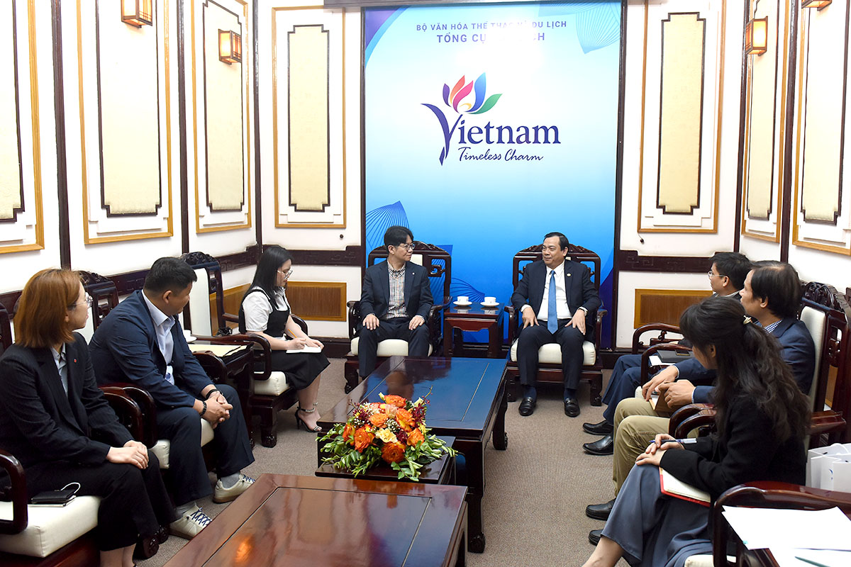 Lotte World mong muốn hợp tác với Cục Du lịch Quốc gia Việt Nam