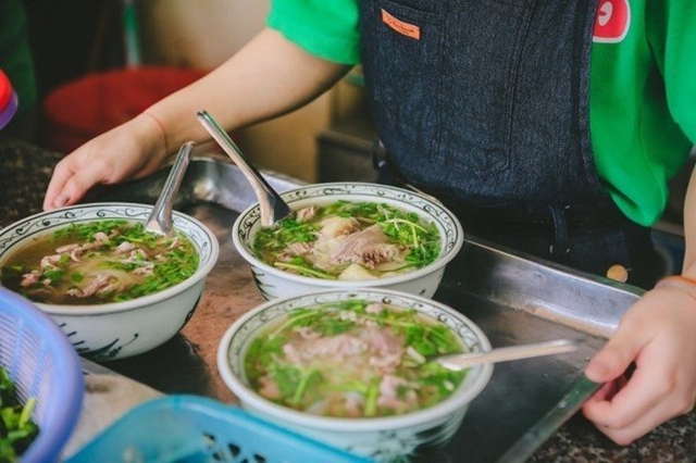 Hành trình khám phá ẩm thực Hà Nội theo cách của người địa phương
