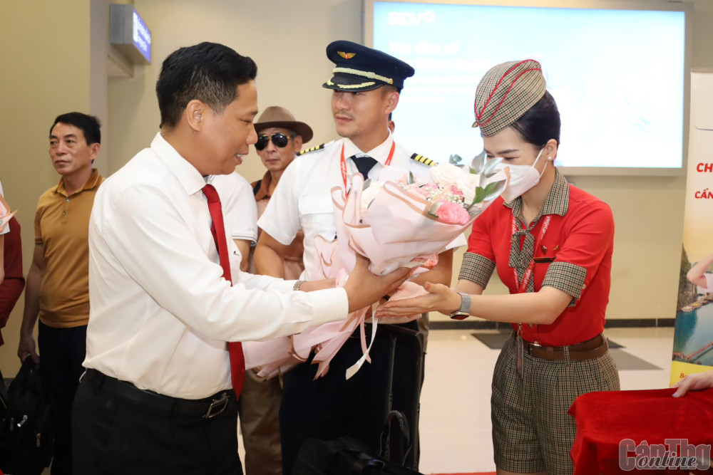 Cần Thơ và Quảng Ninh đẩy mạnh kết nối du lịch