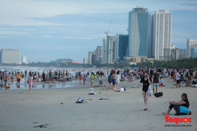 Người dân và du khách khi vui chơi, tắm biển ở Đà Nẵng cần lưu ý điều này