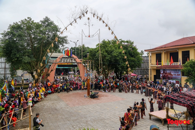 Thừa Thiên Huế: Lần đầu tổ chức tuyên dương đồng bào dân tộc thiểu số tại huyện Nam Đông