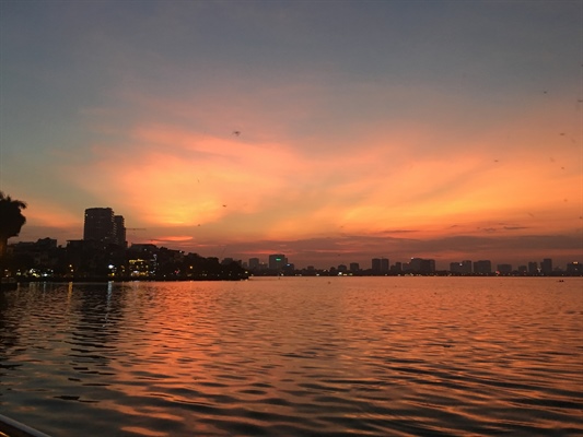 Hà Nội: Hồ Tây vẫn là nơi ''trắng'' danh hiệu quốc gia