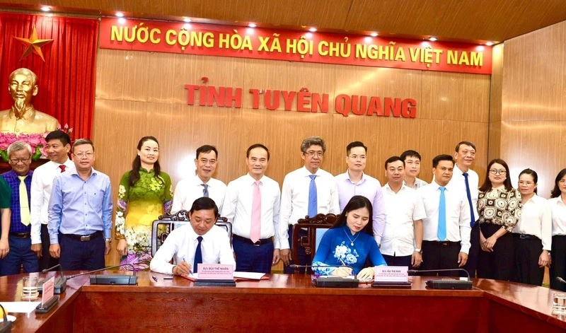 Nhiều hoạt động hợp tác văn hóa, thể thao và du lịch giữa Tuyên Quang và Bình Thuận