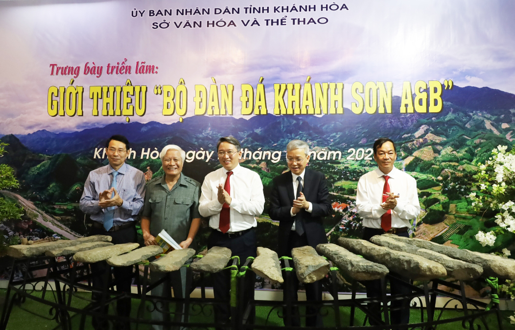 Khánh Hòa: Công nhận bảo vật quốc gia đối với bộ sưu tập đàn đá Khánh Sơn