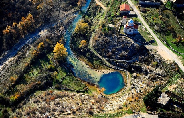 ''Mắt Rồng'' - Bí ẩn huyền bí ở sông Cetina, Croatia