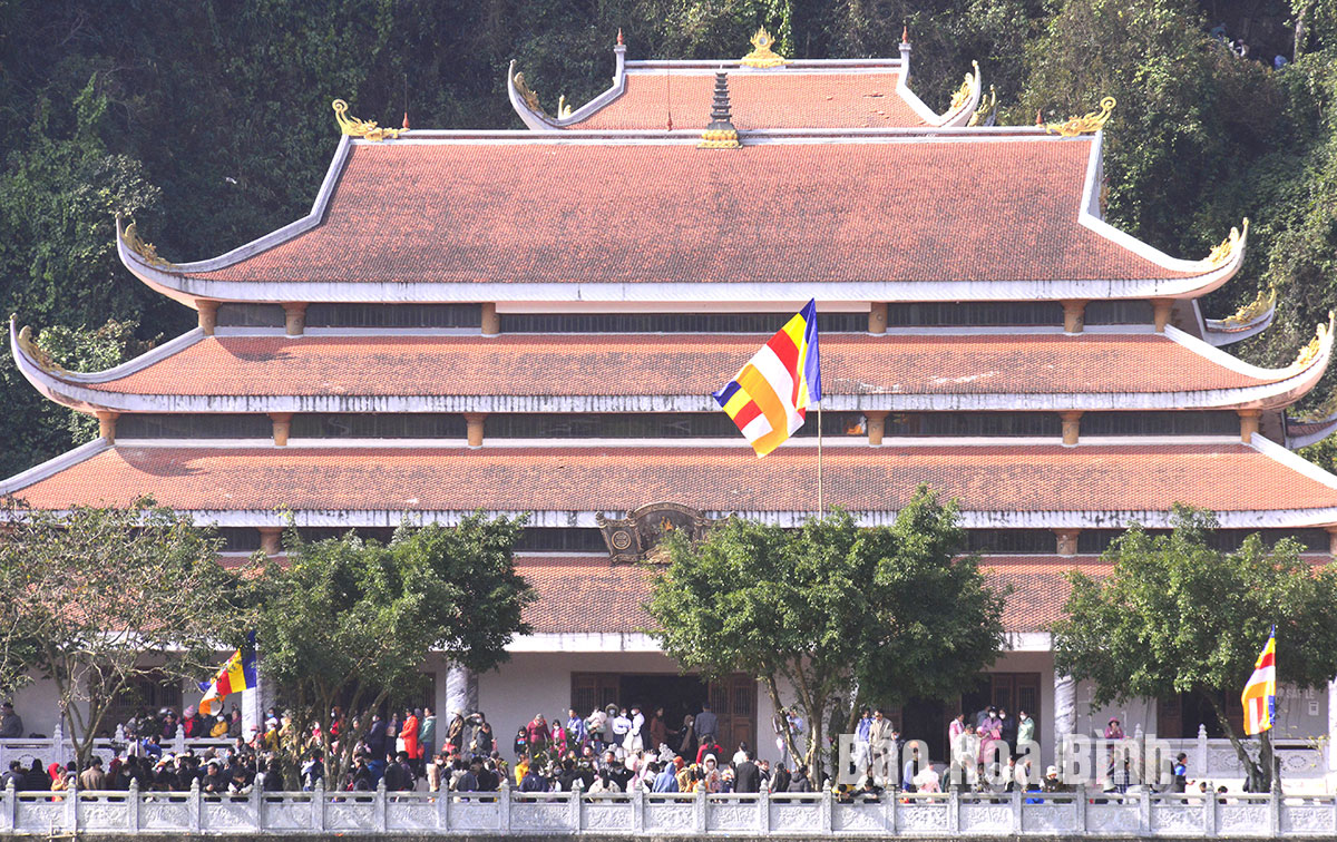 Bảo tồn và phát huy giá trị lễ hội chùa Tiên (Hòa Bình)