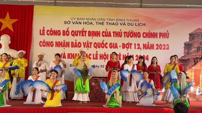 Bình Thuận công bố bảo vật quốc gia Linga