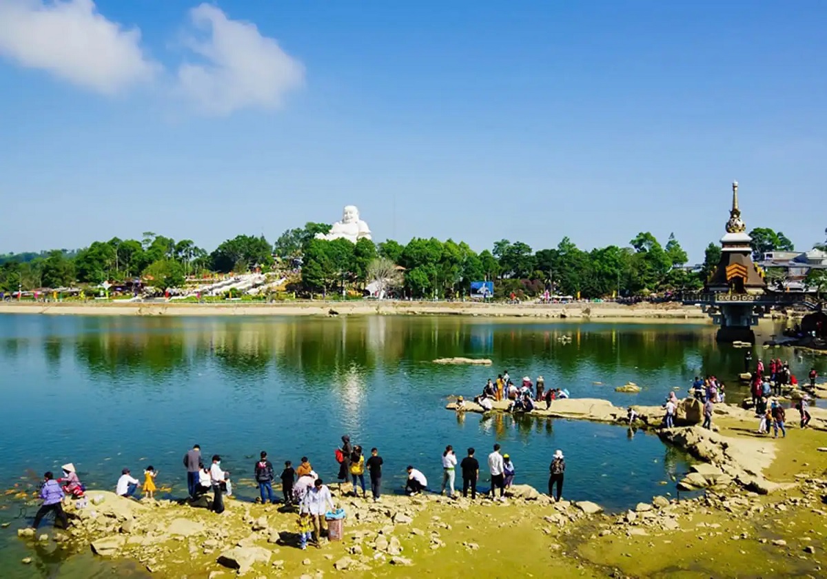 Du lịch An Giang mở lối đi mới