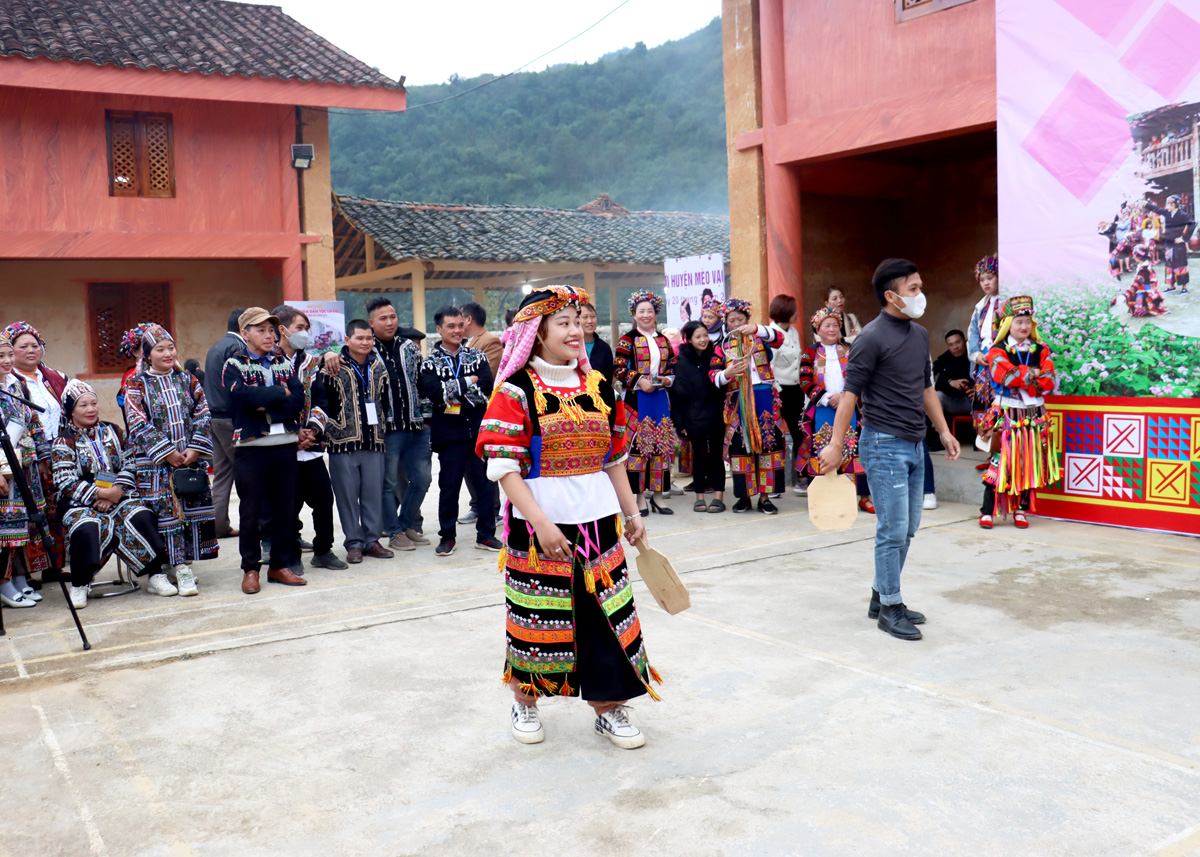 Hà Giang: Nét đẹp văn hóa dân tộc Lô Lô ở Mèo Vạc