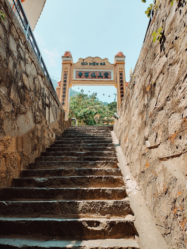 Tây Ninh: Hội xuân núi Bà Đen - xưa và nay