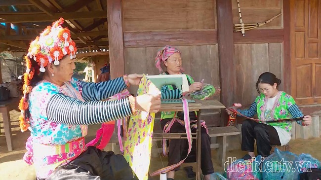 Điện Biên: Phát triển du lịch gắn với bảo tồn bản sắc dân tộc