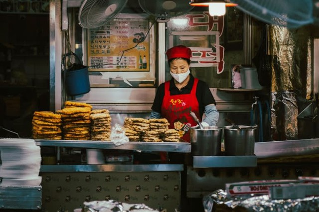 Hàn Quốc phát triển du lịch ẩm thực đường phố thăng hạng theo thời gian