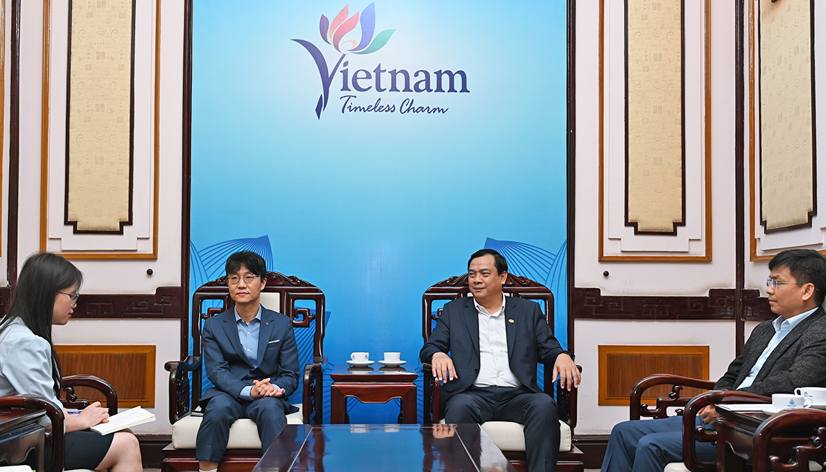 Cục trưởng Nguyễn Trùng Khánh tiếp lãnh đạo Lotte World Việt Nam