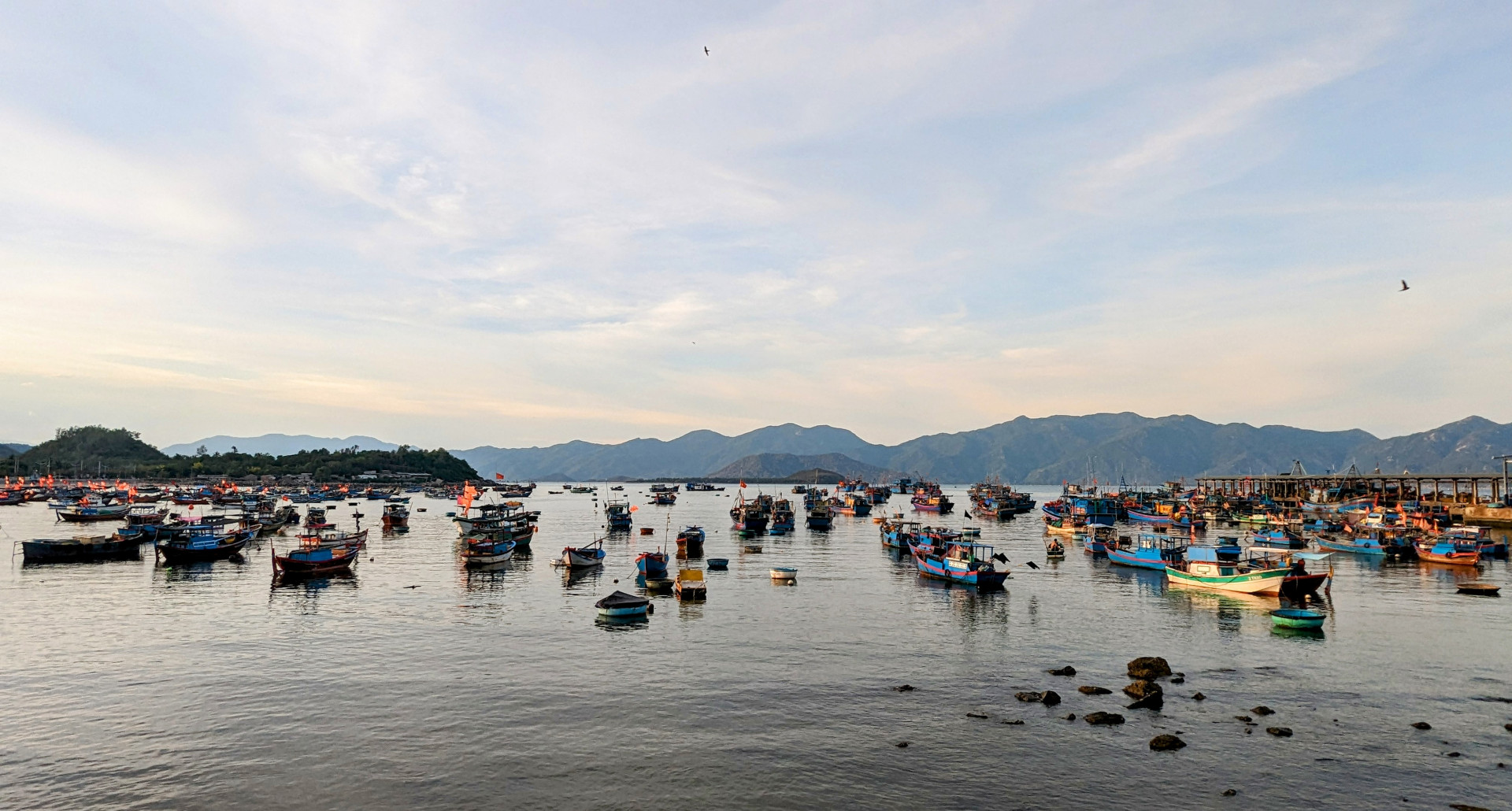 Khánh Hòa: Đến Nha Trang dạo chơi bến cá, làng chài