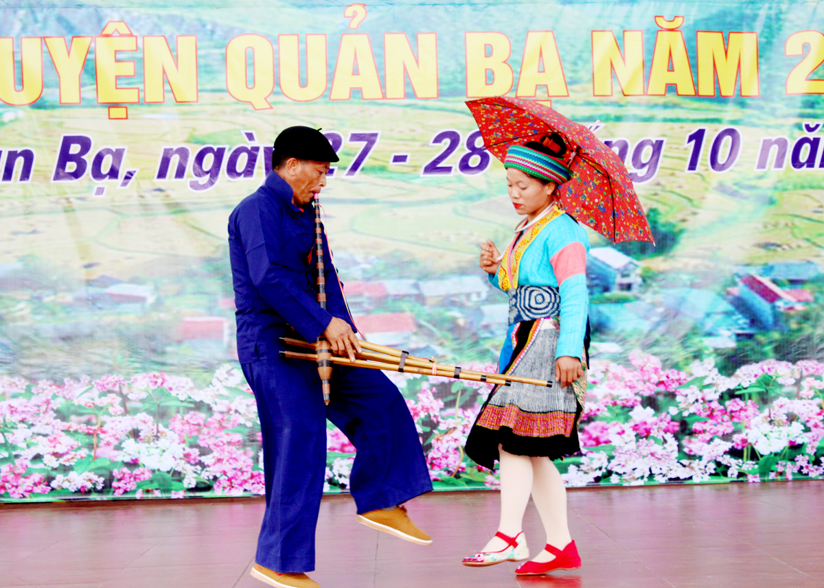 Hà Giang: Quản Bạ phát huy giá trị văn hóa của đồng bào Mông