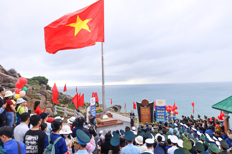 Phú Yên: Ngày ấy - bây giờ trên xứ hoa vàng cỏ xanh