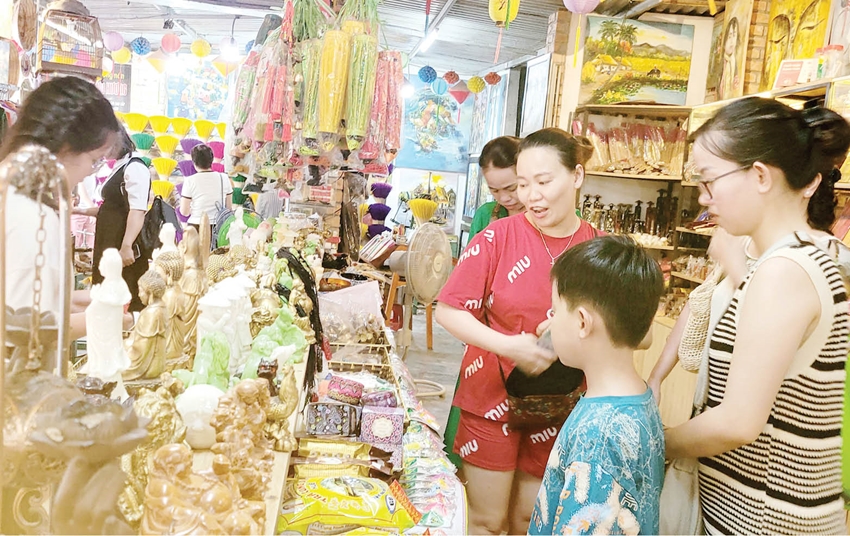 Thừa Thiên Huế: Du lịch làng nghề hấp dẫn du khách