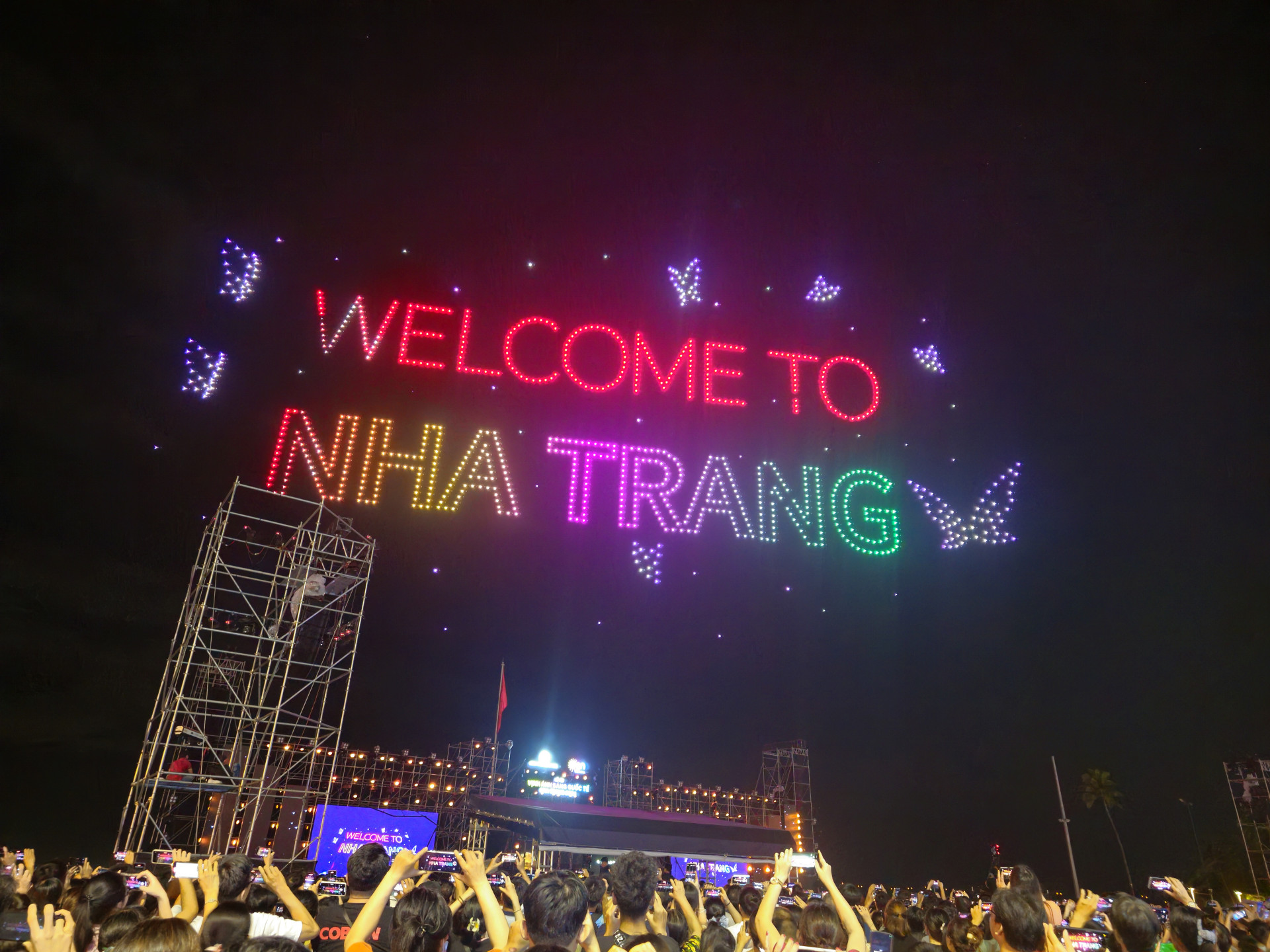 Khánh Hòa: Lễ hội Vịnh ánh sáng quốc tế Nha Trang được chia sẻ trên nhiều báo quốc tế và mạng xã hội