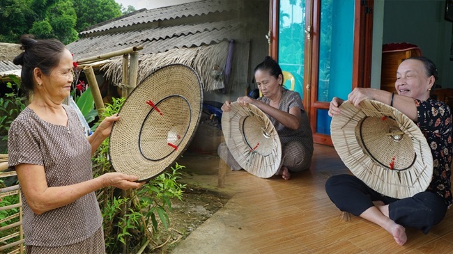 Nón Tày (Thái Nguyên) - Một nét đẹp văn hóa đang dần mai một