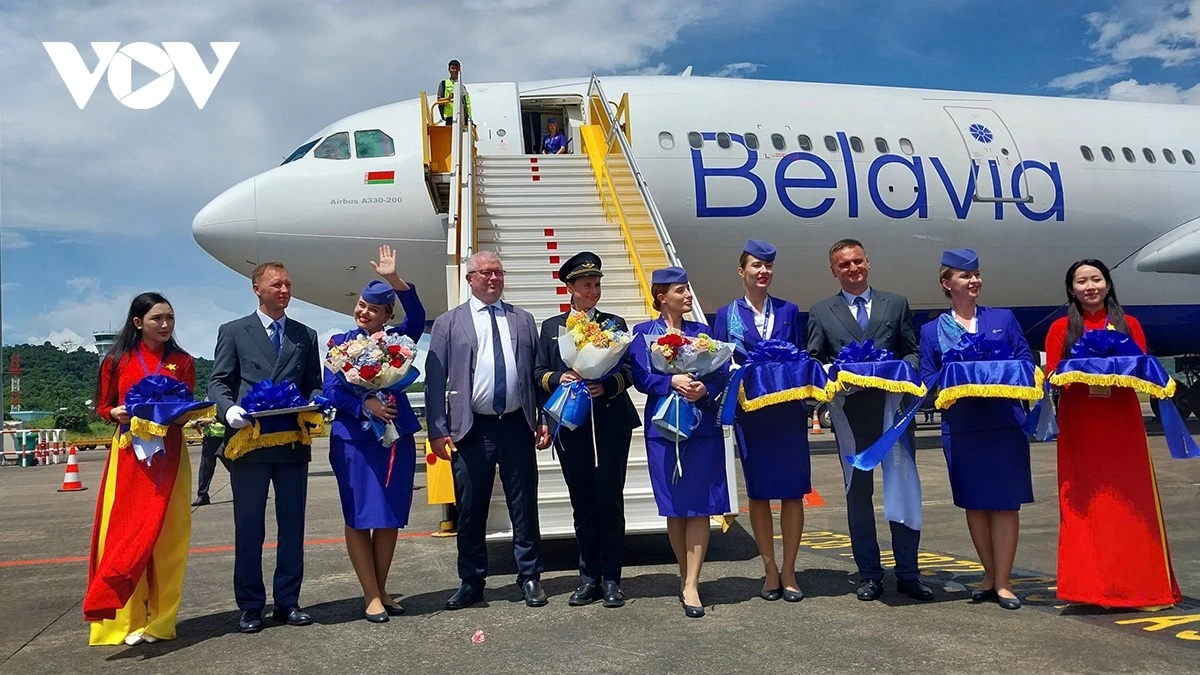 An Giang khai trương đường bay Belarus - Phú Quốc, đón 281 hành khách đầu tiên