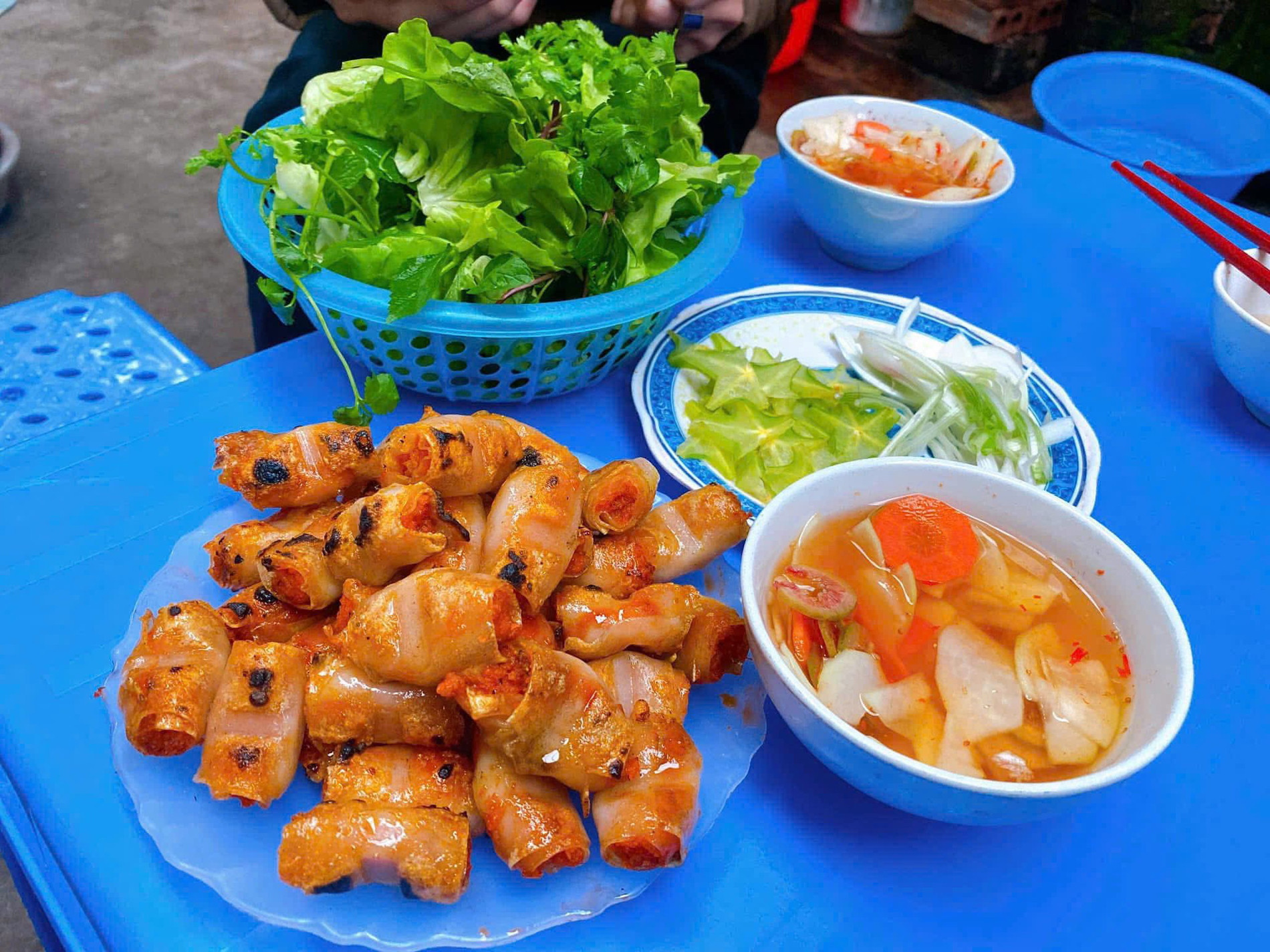 Đặc sản Thanh Hóa nướng than thơm nức, du khách Hà Nội sẵn sàng đặt về thưởng thức