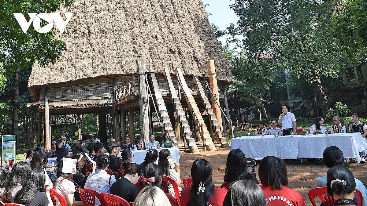 Bảo tồn không gian nhà Rông truyền thống tại bảo tàng Dân tộc học Việt Nam