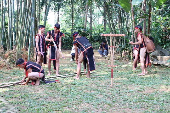 Độc đáo Lễ cúng giọt nước của dân tộc Ba Na tỉnh Gia Lai