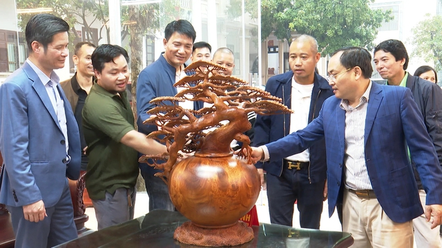 Làng nghề mộc Vạn Điểm tăng sức hút cho du lịch Thủ đô