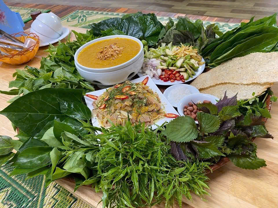 Gỏi cá chấm chẻo - trải nghiệm ẩm thực mộc mạc mà tinh tế