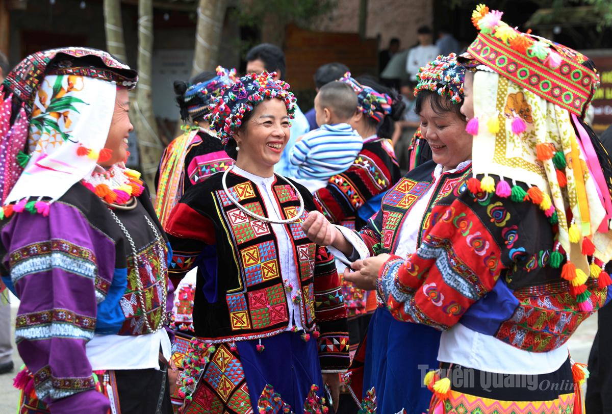Dân ca Lô Lô - Thanh âm di sản giữa cao nguyên đá