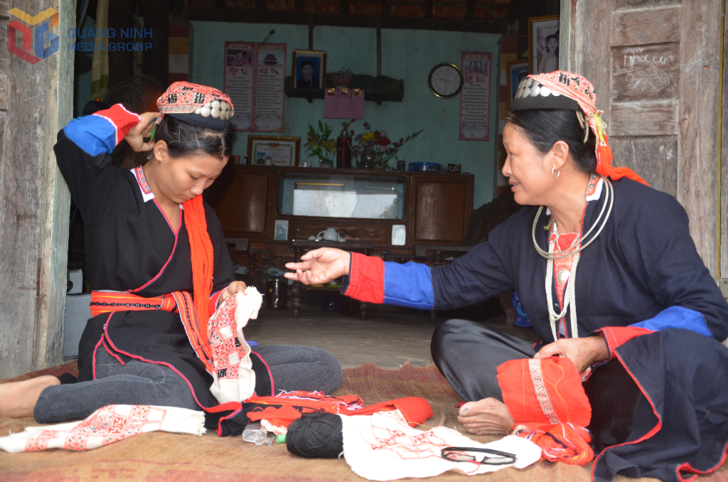 Quảng Ninh: Gìn giữ và lan tỏa sắc màu văn hóa dân tộc