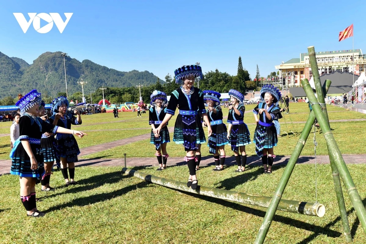 Khi văn hóa bản địa thắp sáng bản đồ du lịch Lai Châu