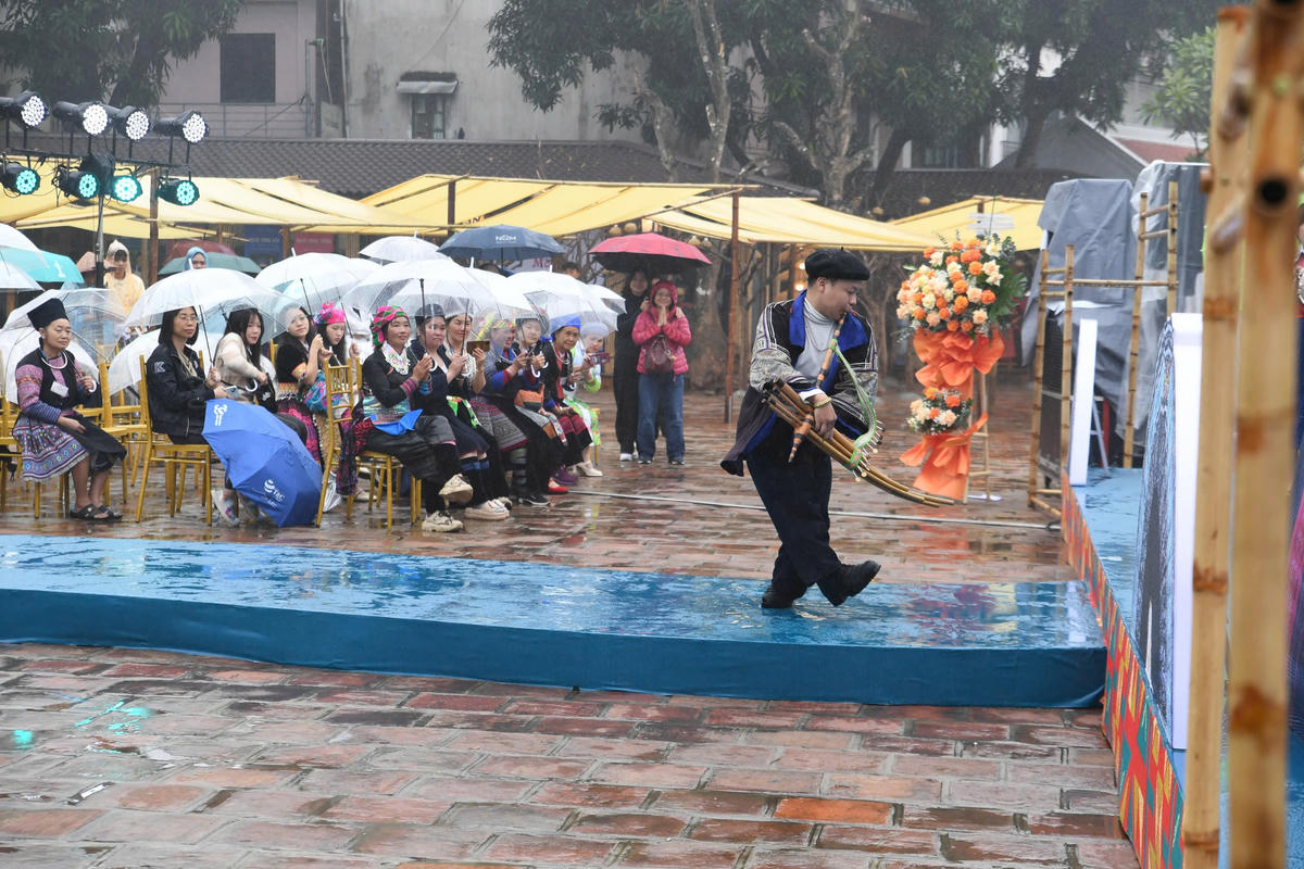 Đánh thức giá trị văn hóa dân tộc thiểu số