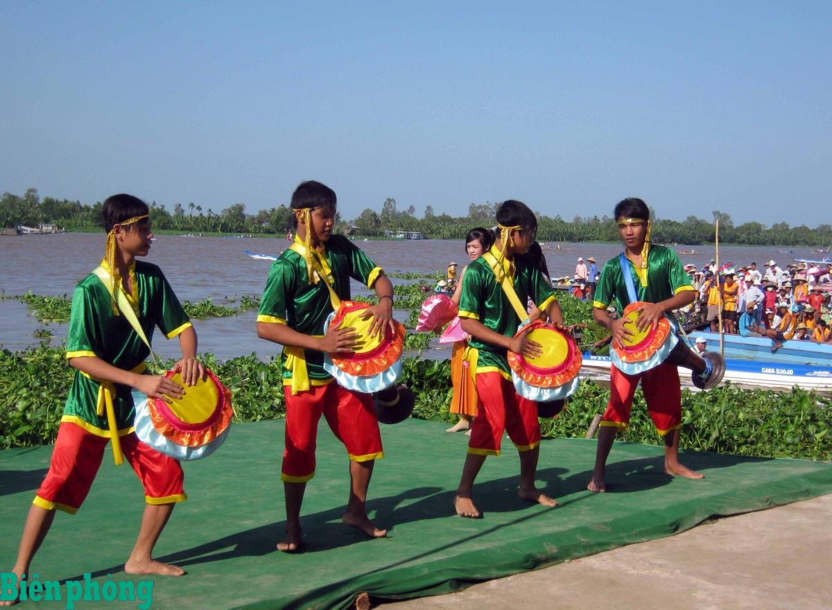 Giữ gìn đa sắc màu văn hóa các dân tộc thiểu số ở An Giang