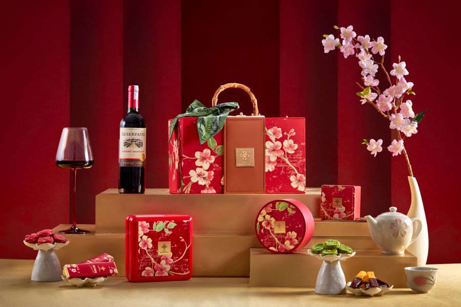 Khách sạn Hà Nội Daewoo ra mắt bộ sưu tập quà Tết cao cấp Đào Hỷ Trường Xuân