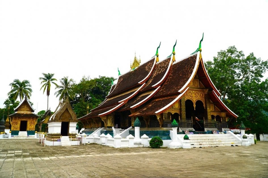 Wat Xieng Thong – ngôi chùa cổ đẹp nhất cố đô Luang Prabang (Lào)